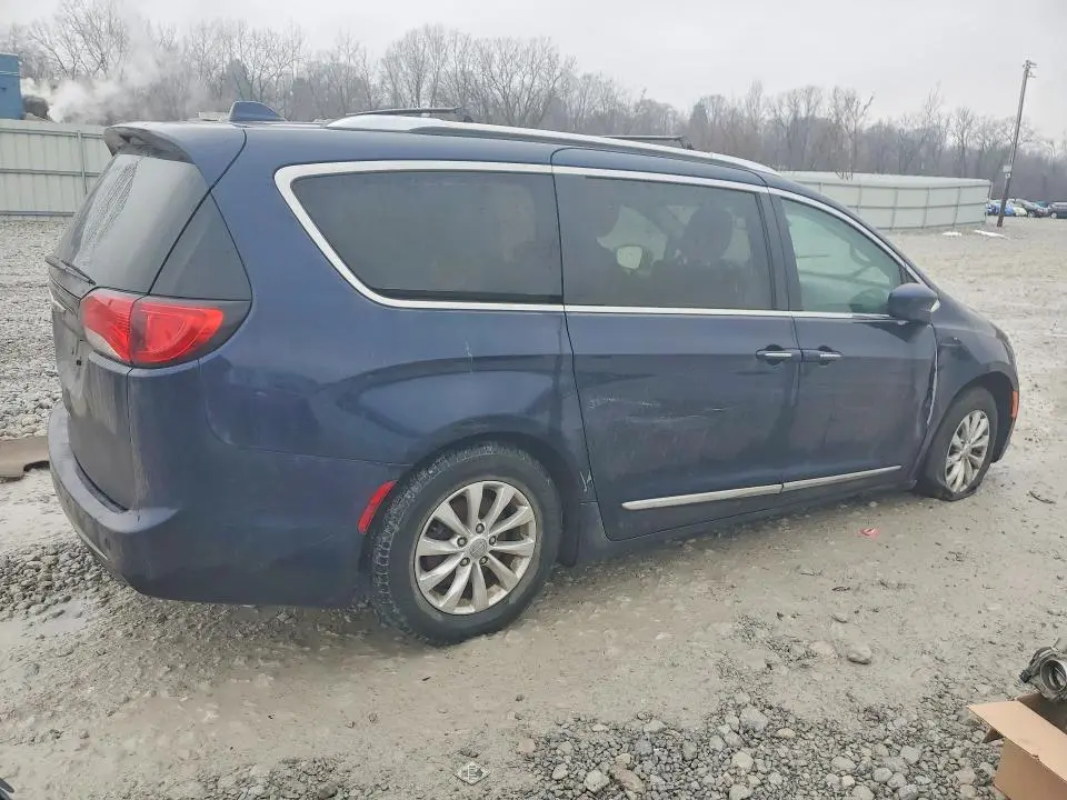 2019 CHRYSLER PACIFICA TOURING L  