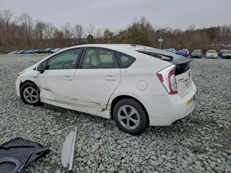 2015 TOYOTA PRIUS   
