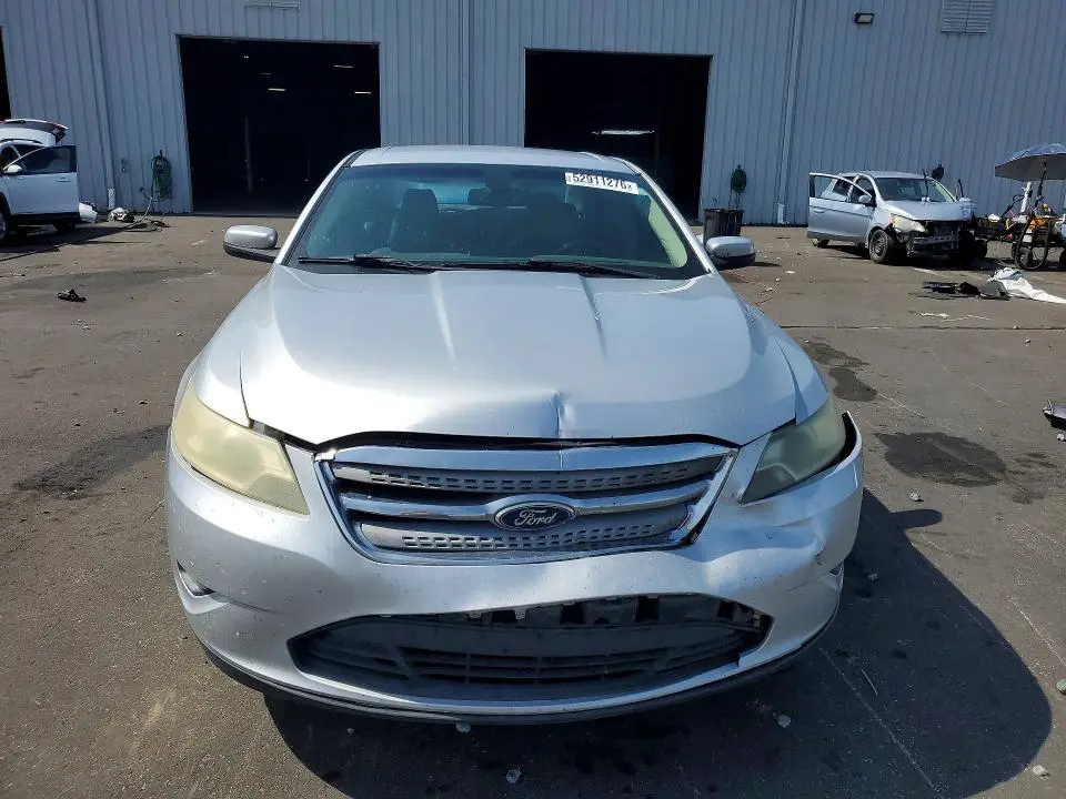 2011 FORD TAURUS SEL  
