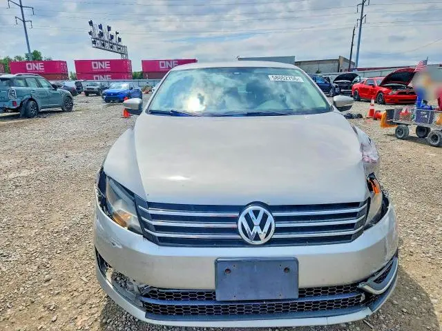 2013 VOLKSWAGEN PASSAT S  