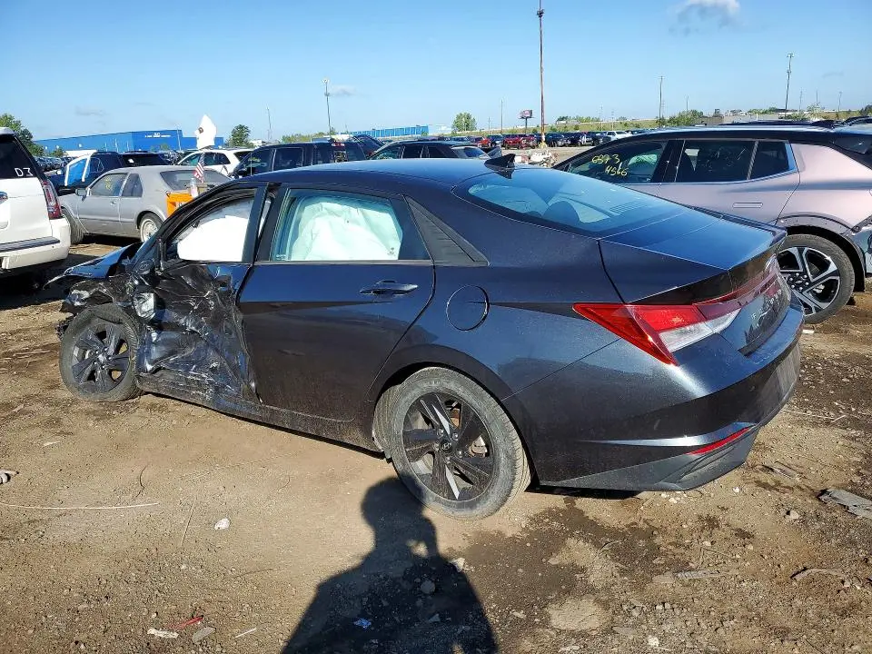 2022 HYUNDAI ELANTRA SEL  