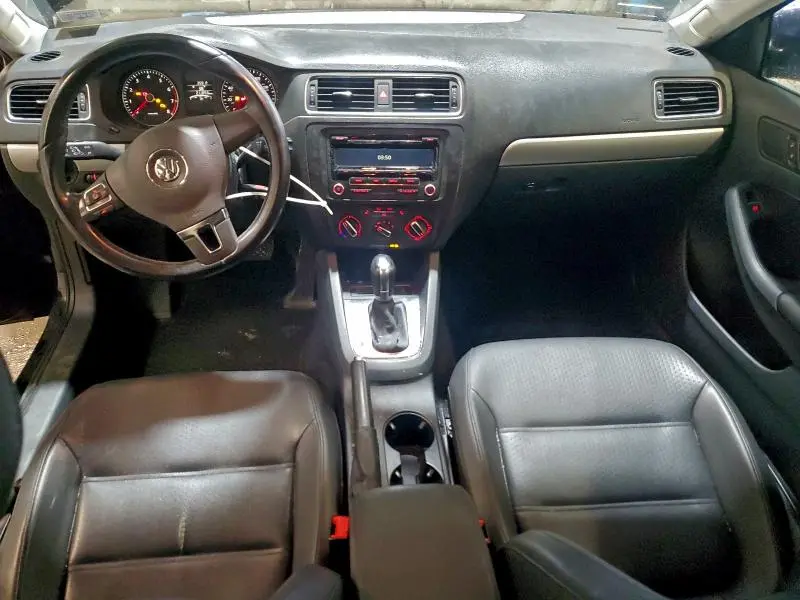 2014 VOLKSWAGEN JETTA SE  