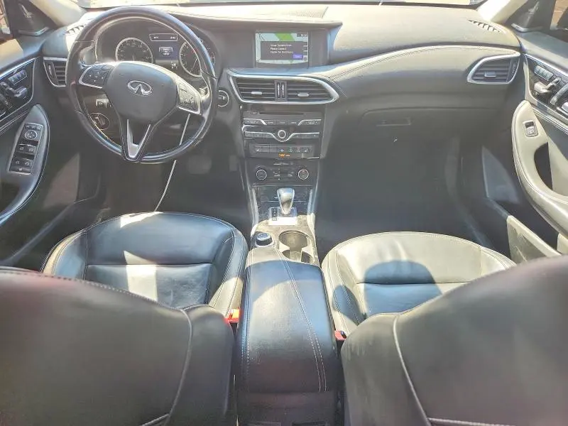 2017 INFINITI QX30 PREMIUM  