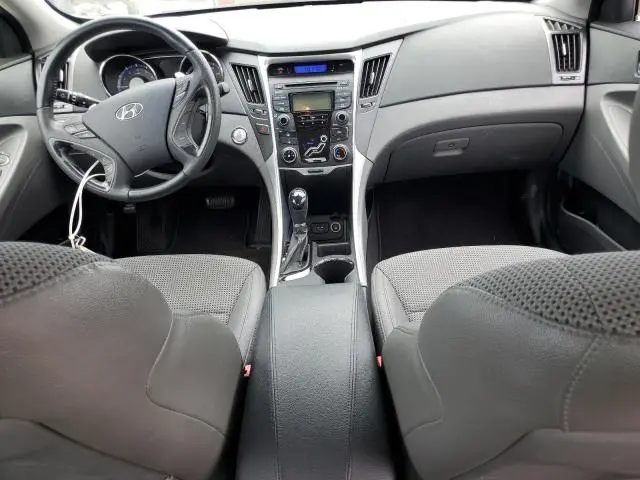 2012 HYUNDAI SONATA SE  