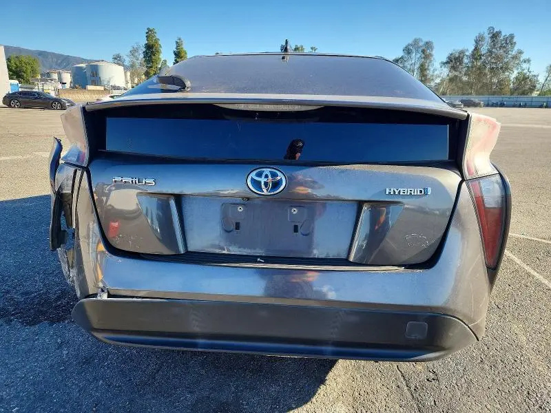 2016 TOYOTA PRIUS   
