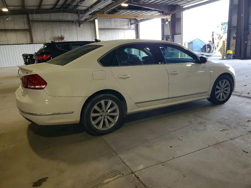 2012 VOLKSWAGEN PASSAT SEL  