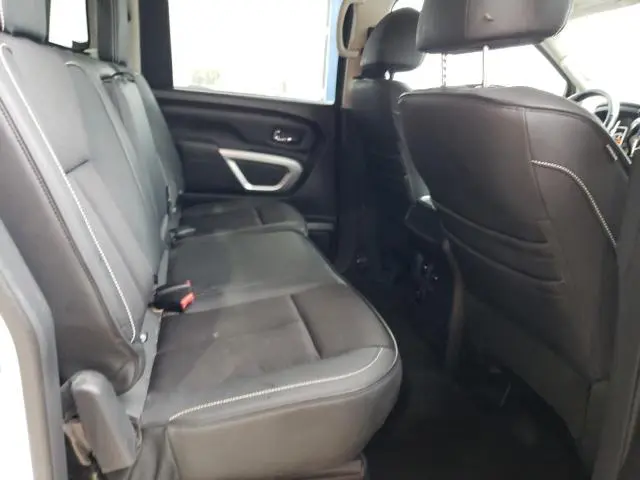 2018 NISSAN TITAN SV  