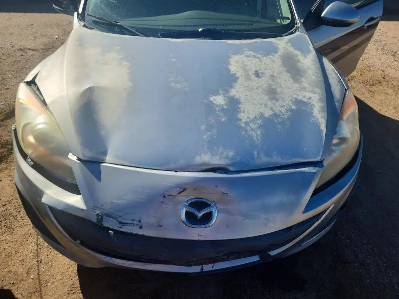 2011 MAZDA 3 I  