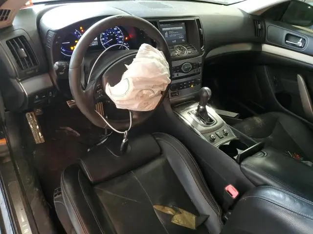 2011 INFINITI G37   