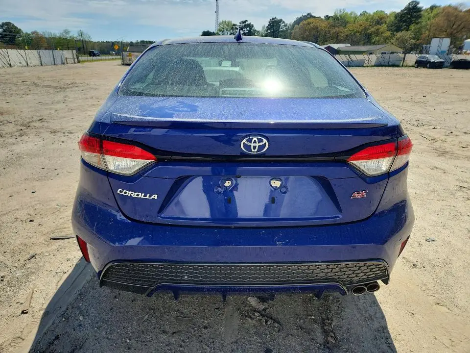 2020 TOYOTA COROLLA SE  