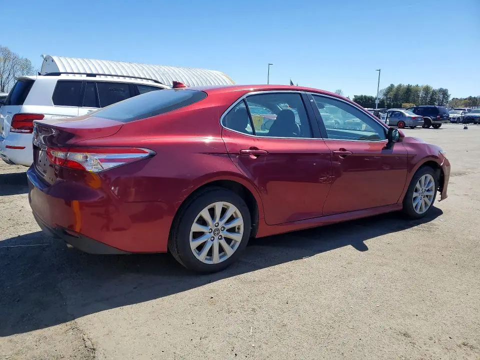 2020 TOYOTA CAMRY LE  
