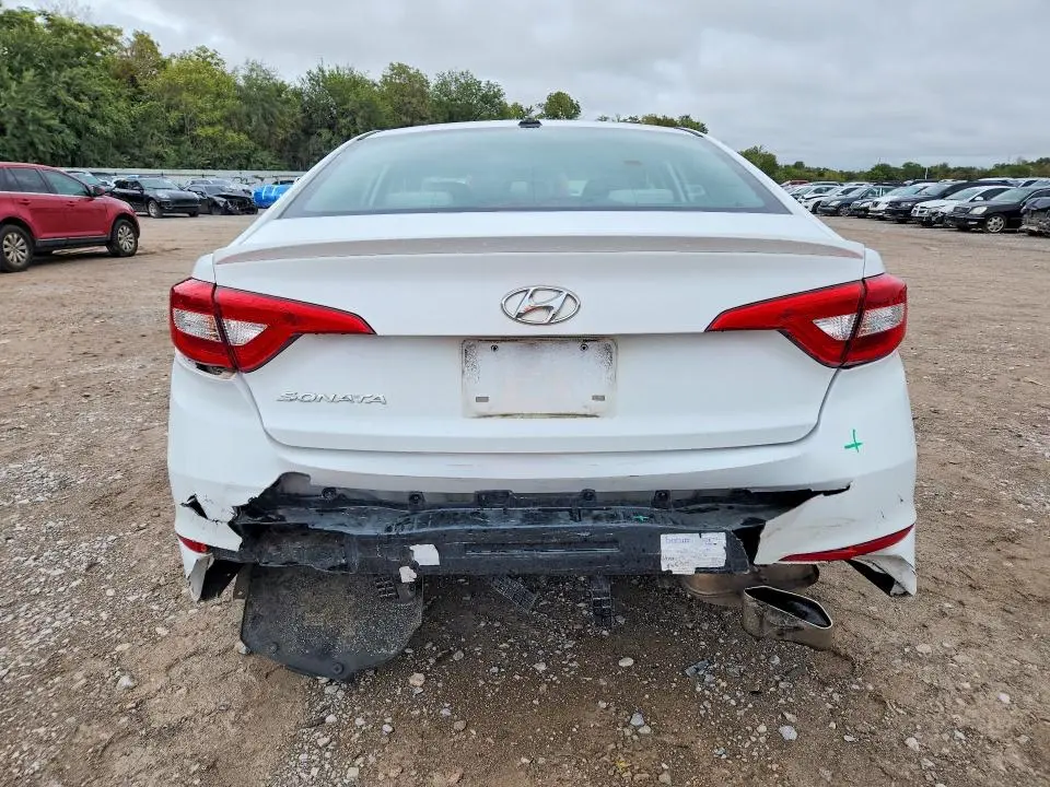 2017 HYUNDAI SONATA SE  