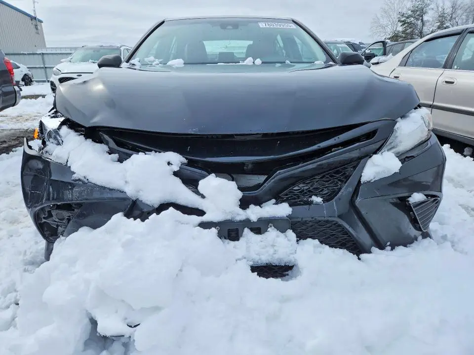 2020 TOYOTA CAMRY XSE  