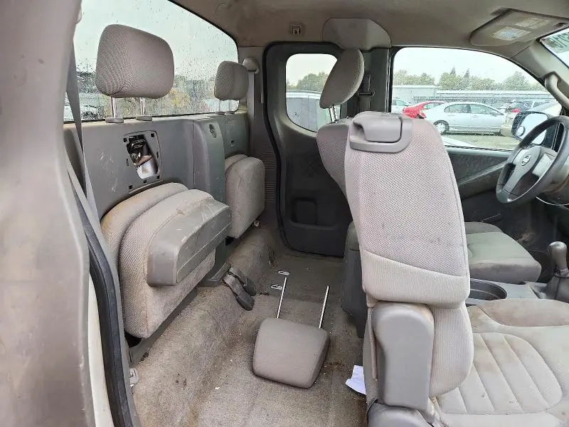 2012 NISSAN FRONTIER S  