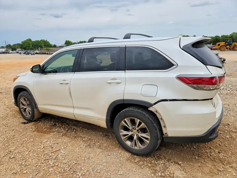 2015 TOYOTA HIGHLANDER XLE  