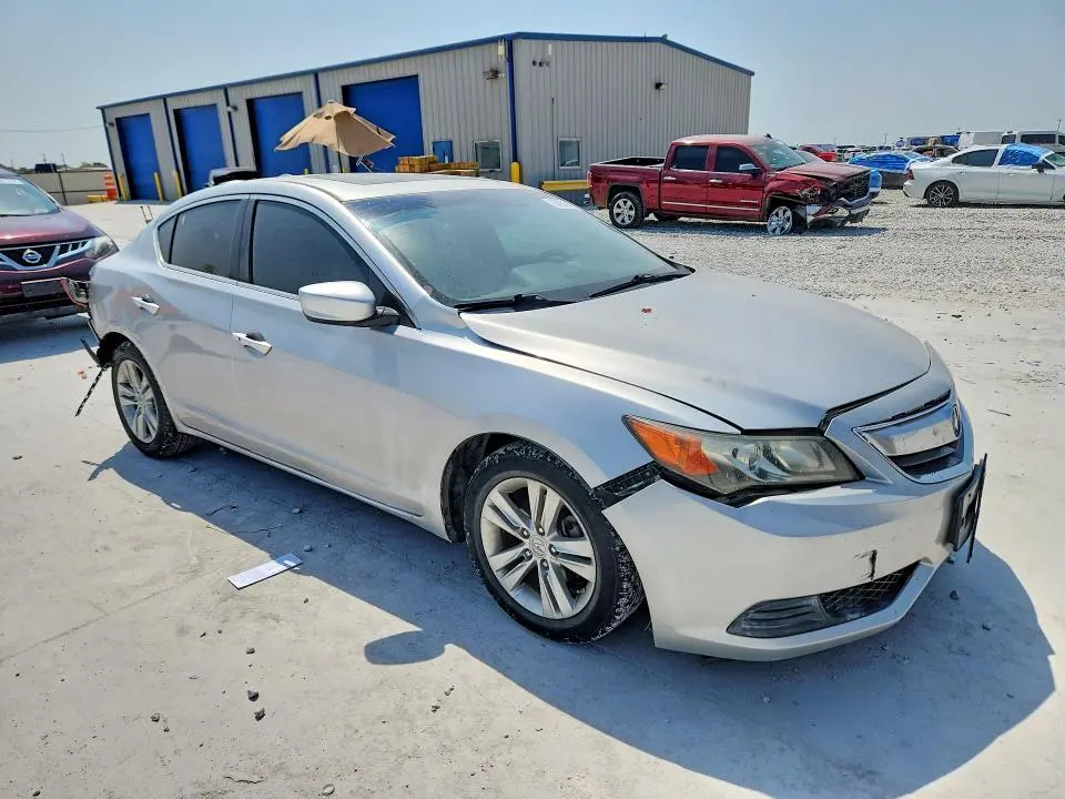 2013 ACURA ILX 20  