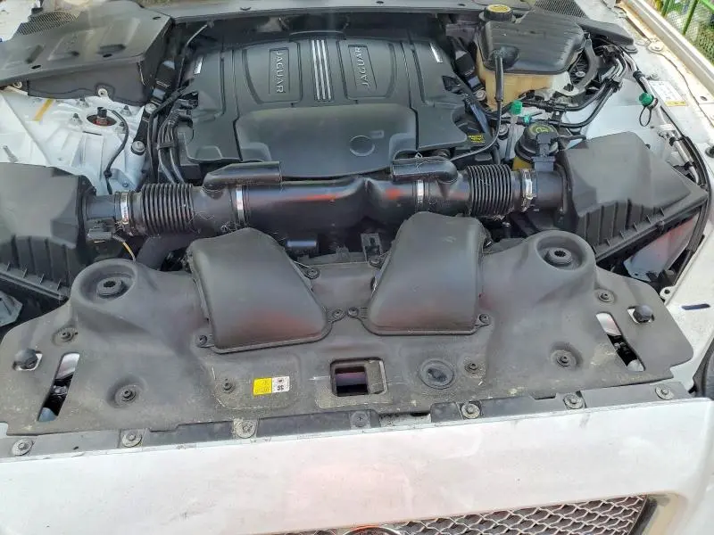 2014 JAGUAR XJL PORTFOLIO  