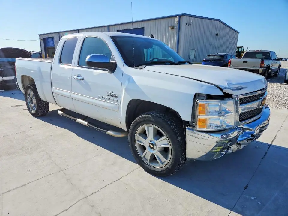 2013 CHEVROLET SILVERADO C1500 LT  