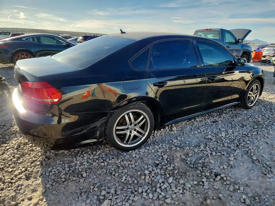 2013 VOLKSWAGEN PASSAT S  