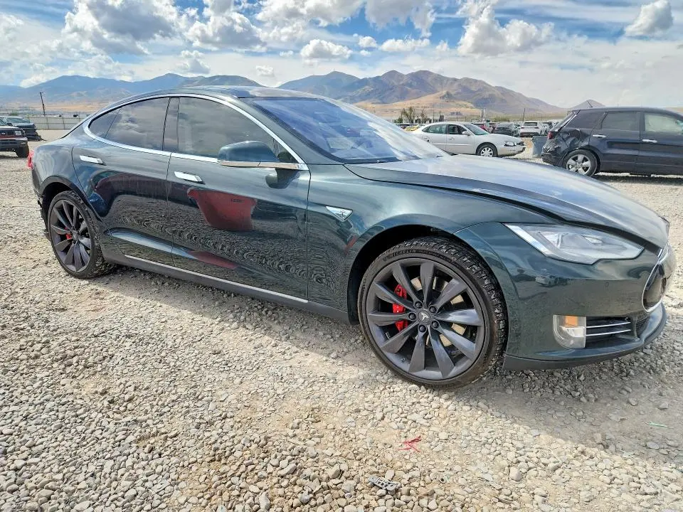 2014 TESLA MODEL S   