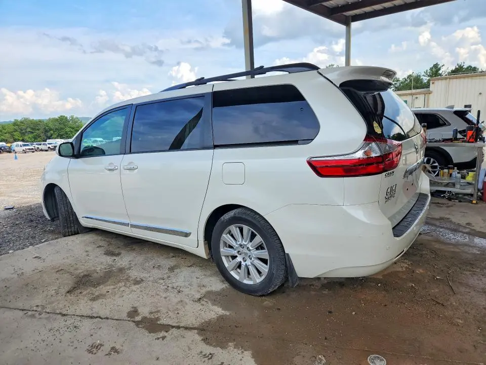 2017 TOYOTA SIENNA LIMITED PREMIUM 7-PASSENGER  