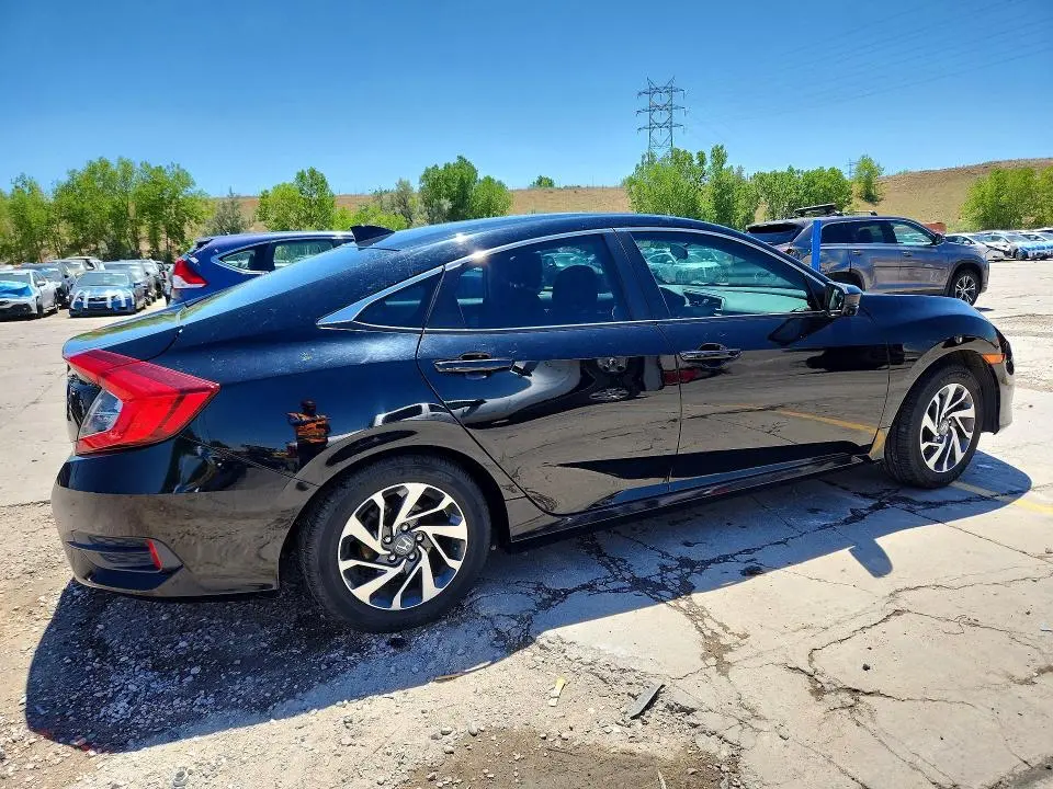 2018 HONDA CIVIC EX  