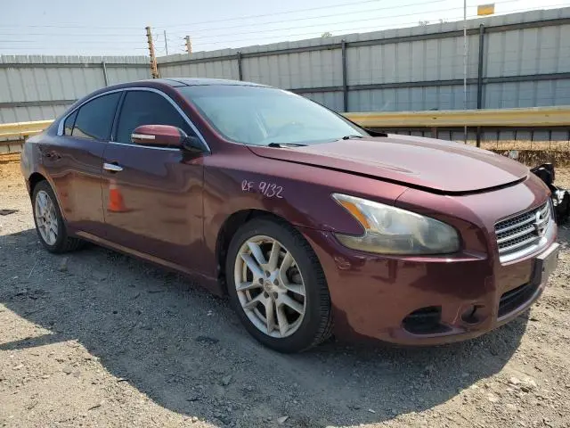 2010 NISSAN MAXIMA S  