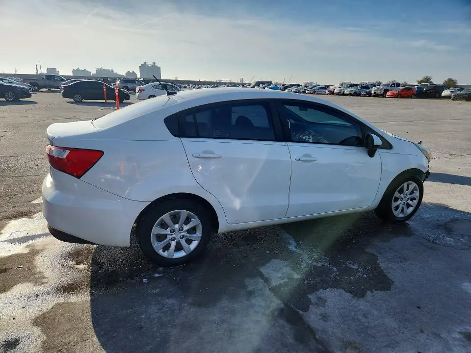 2016 KIA RIO LX  