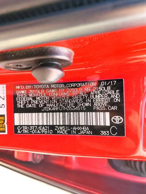 2017 TOYOTA PRIUS THREE TOURING  