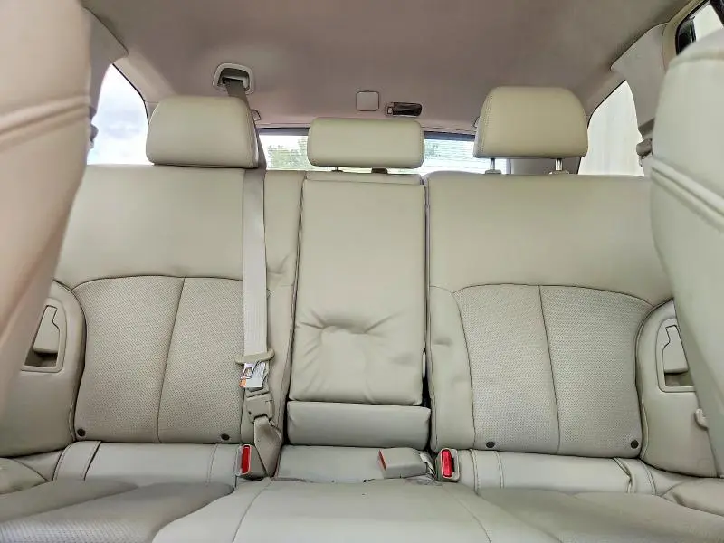2013 SUBARU OUTBACK 3.6R LIMITED  