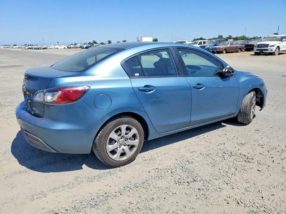 2011 MAZDA 3 I  