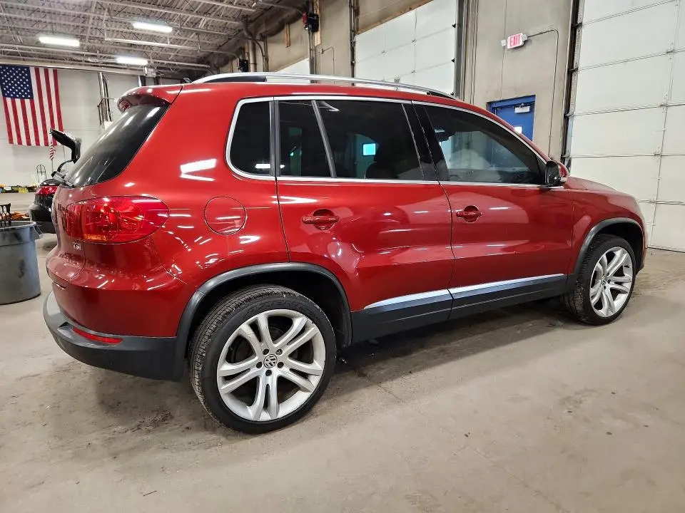 2016 VOLKSWAGEN TIGUAN S  