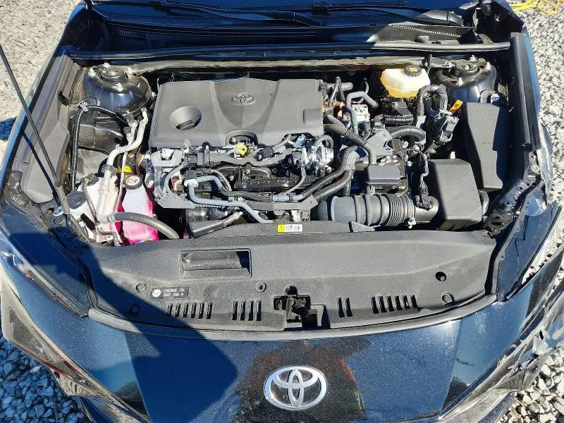 2025 TOYOTA CAMRY XLE  