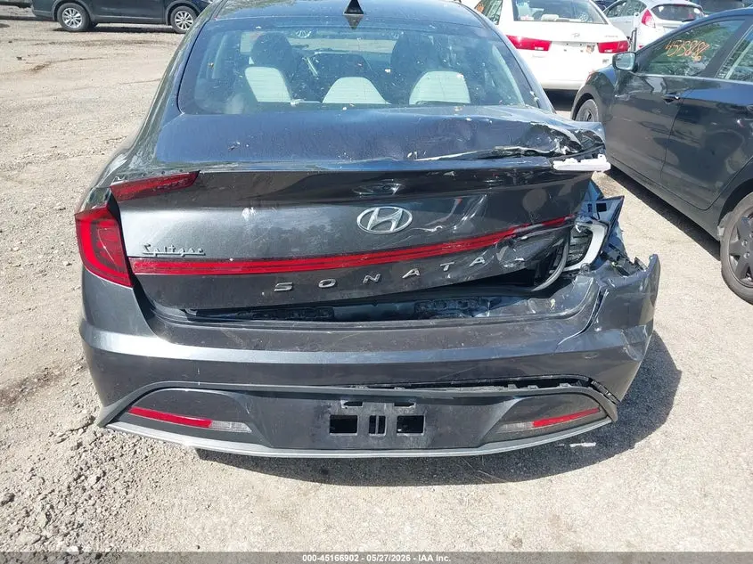 2022 HYUNDAI SONATA SE