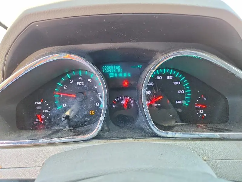 2010 CHEVROLET TRAVERSE LS  