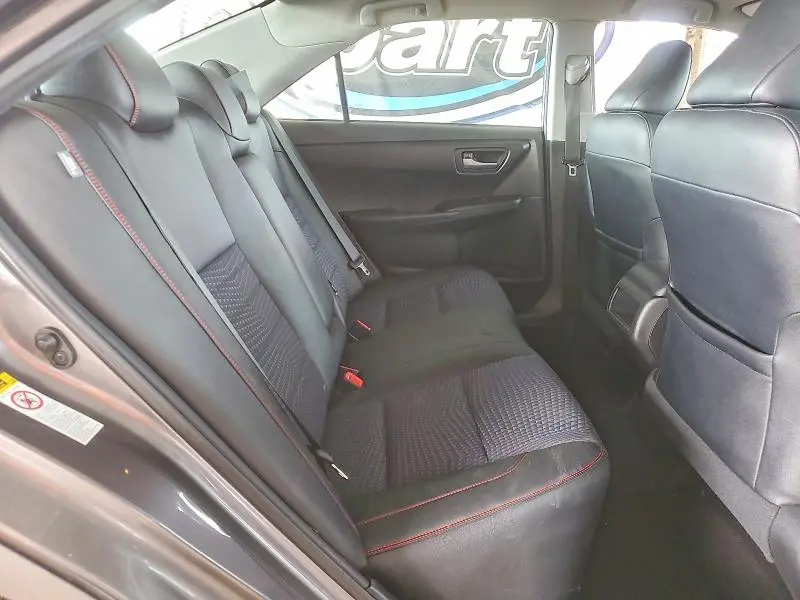 2015 TOYOTA CAMRY LE  