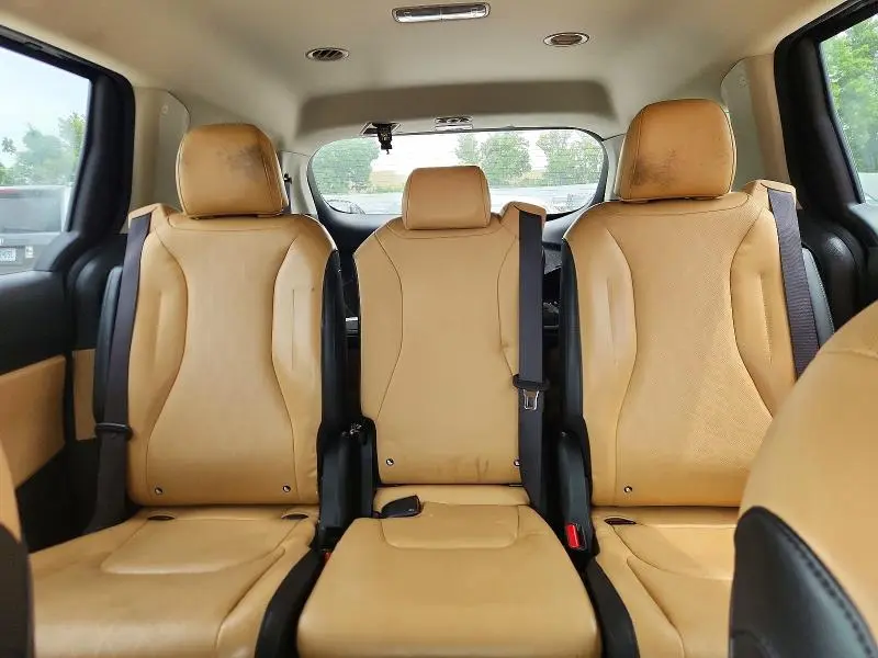 2023 KIA CARNIVAL LX  
