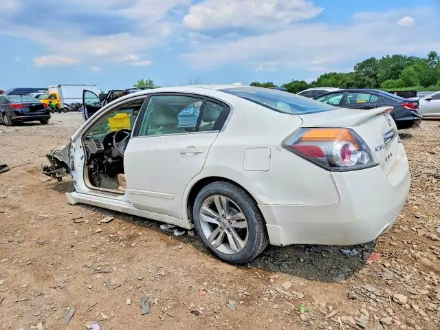 2010 NISSAN ALTIMA SR  