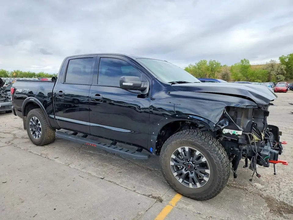 2021 NISSAN TITAN PRO-4X  