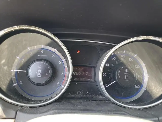 2011 HYUNDAI SONATA GLS  