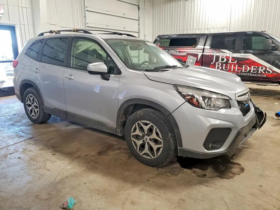 2020 SUBARU FORESTER PREMIUM  