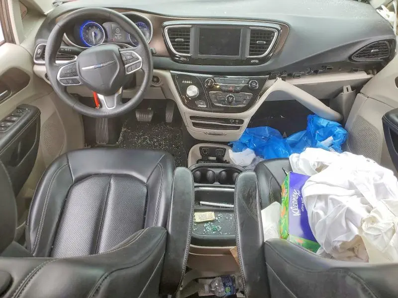 2020 CHRYSLER VOYAGER LXI  