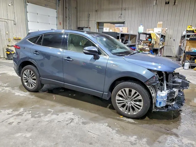 2021 TOYOTA VENZA LE  