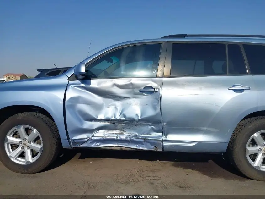 2010 TOYOTA HIGHLANDER BASE V6