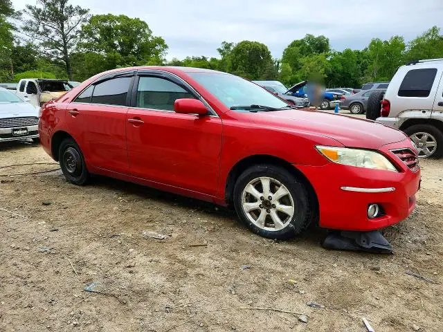 2011 TOYOTA CAMRY LE  