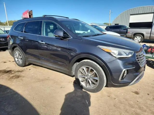 2017 HYUNDAI SANTA FE SE  