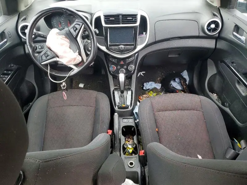 2017 CHEVROLET SONIC LT  