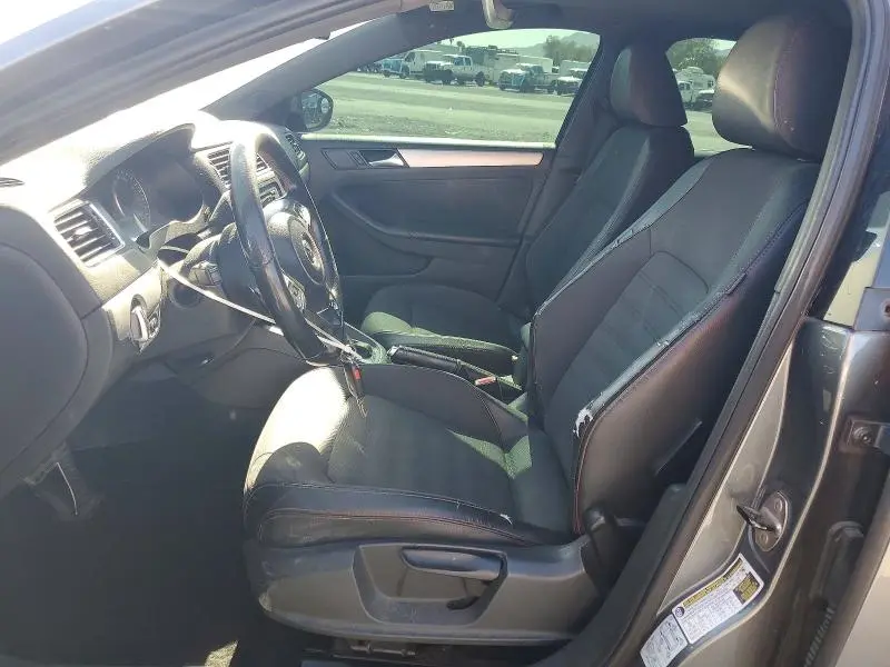 2012 VOLKSWAGEN JETTA GLI  