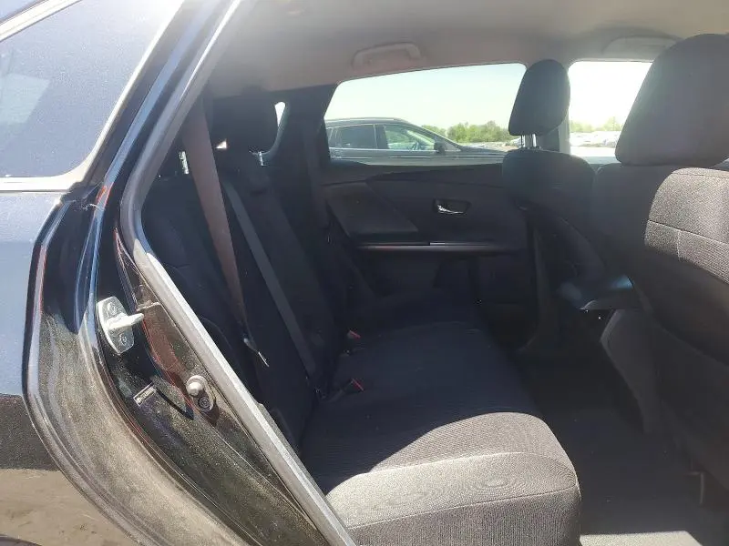 2013 TOYOTA VENZA LE  