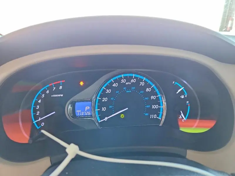 2014 TOYOTA SIENNA XLE 8-PASSENGER  